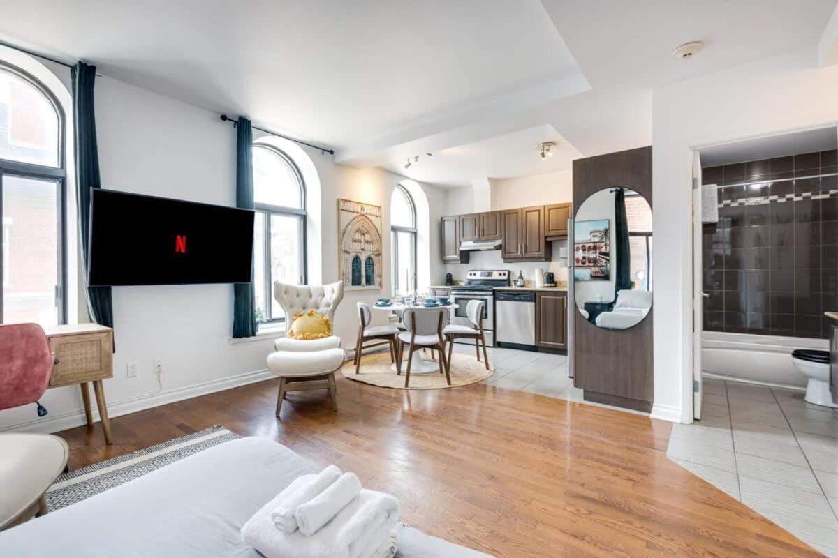 מונטריאול M11 Bright Studio In The Heart Of Mtl מראה חיצוני תמונה