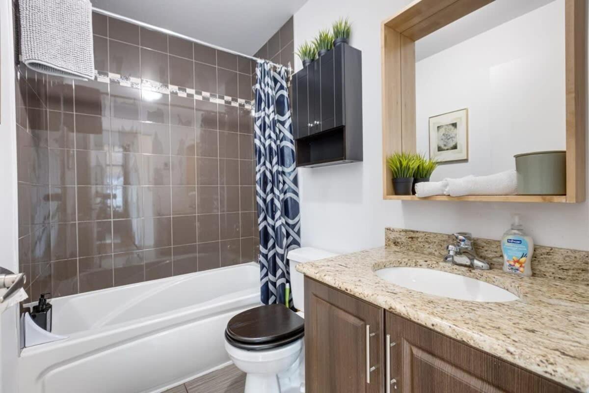מונטריאול M11 Bright Studio In The Heart Of Mtl מראה חיצוני תמונה